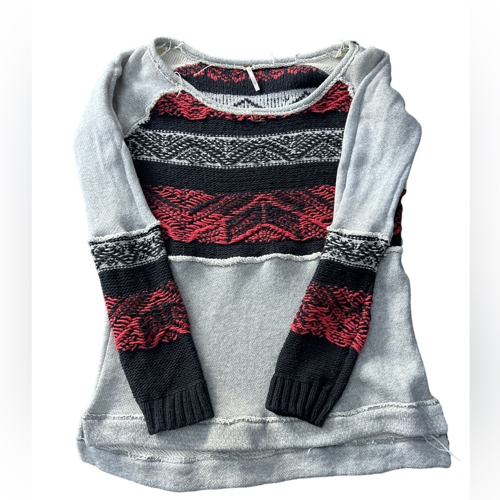 FREE PEOPLE CREW NECK 100% COTTON BLENDw/ANGORA EUC GREY/RED/BLACK SZ LARGE